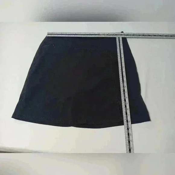 Patagonia  Skort. Ladies size 12 - Picture 3 of 8